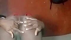 sexyjayla254 fingers her gaping ass up close