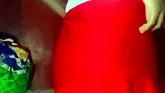 sexyjayla254 fingers her gaping ass up close