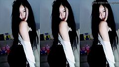 Wow, check this cute Chinese girl dancing with sexy moves!