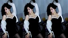 Wow, check this cute Chinese girl dancing with sexy moves!