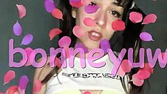 i got some cute fotitos and video of rosa with pigtails.