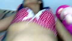 A gente gruda como cola na putaria