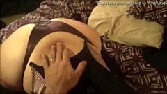 想操这个法国骚货穿缎面内裤和高跟鞋吗？