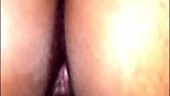 Pinky tunjuk deepthroat berlendir batang hitam besar tembus dalam