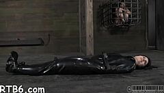 bak şu sıkı amlı sert sikiş videolarına, emme sahneleriyle