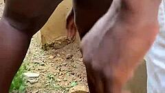 Dia bagi kongkek panas cepat batang monster di luar