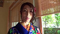 Is Ayumi Shinoda The Sexiest Mature AV Actress?