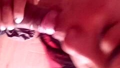 방과후에 내 19살 친구랑 좆질 견딜 수 있겠어?