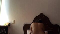 Kongkek teman wanita saya dengan hebat