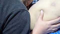 Kako okusno jesti mehko olupljeno sočno pičko ne nehaj kakšen jezik