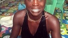 i'm the crazybitch loving to twerk naked in sexy clothes