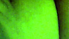 Bu dar am vahşi seks oturumunda yumruklanıyor