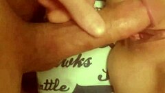 ¿Puedes creer este coñito 18+ destrozado por esa polla gorda?