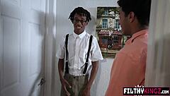 Slimthick Vic Stepson puts her on the market.