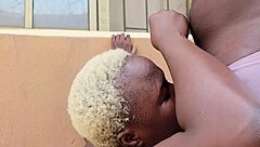 Naapurit kilpailevat villissä seksi kilpailussa isoilla pusseilla ja perseillä