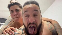 Aquele sexo gostoso sentindo a socada ate o fim no cu e na buceta no pelo ate gozar juntos