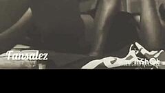 의붓여동생이 내 큰 검은 자지랑 침대 공유