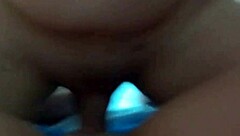 corno viado tomando a porra do amigo que gozou na buceta da sua esposa