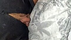 น้ำแตกเยอะมากในรูหีของสาวนักศึกษาหีสวยเย็ดเธอในท่าหมา