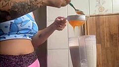 Exhibitionist flashes her big swollen pussy in public