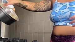 Exhibitionist flashes her big swollen pussy in public