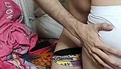 me folle a mi vecina solita en casa