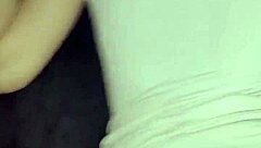 Me quedo con mi hermanastra en siesta y acabamos follando sin querer