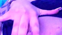 Me toco mientras veo porno 😈