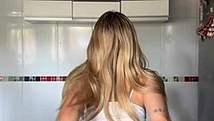 novinha loves showing off pierced nipples and shaking big ass