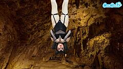 Camsoda remaja 18+ dalam kostum kelawar masturbasi terbalik ke orgasme hebat