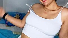 hey, this hot colombian is talkin dirty and showin her big pussy 😏