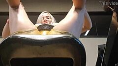 Conheci a loira da buceta inchada na academia