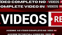 Lunaferrari yarı kardeşine sertçe verirken yüksek sesle inleyemiyor.