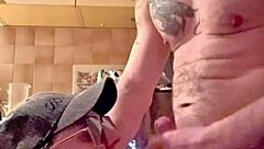 I watch her get ass to mouth cumshot