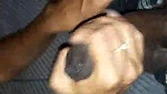 Mi vecina me pide que la lleve en carro alg�n sitio publico para chuparme la verga