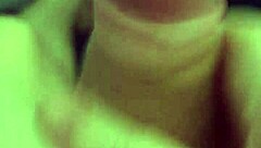 ¿Te mola ver mi masturbación POV solo con esta polla monstruo enorme?