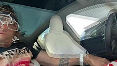 ناتشو دادي يمص زب وياخد لبن في بوقه مع طيز فقاعية