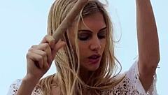 Skinny Italian Milf Blondie Farncy Torino Plays With Balloons On The Beach