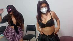 Let's practice this sexy dance to seduce our boyfriends together