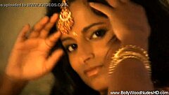 Queen of bath Sheeba goes nude in this teasing striptease, dancing brunette in the tub! 😍