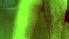 Esposa latina amateur se folla duro en la sauna con gemidos, orgasmo rápido y paja