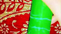 キュウリで探求する可愛いエキゾチック奴隷の自家製セットアップ