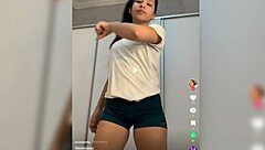 あの野外売女ゴストーサのシーンめっちゃワイルドだろ？