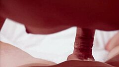 熱いフェラの後に彼が口内に中出しするあの激しいラッシュ