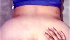 ¡Guau, mira esta venezolana deliciosa sacudiendo su culo gordo! 🍑😍