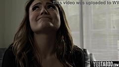 Чувак, глянь на пышногрудую няню, ее большую жопу жестко долбят огромным членом зрелого клиента