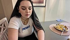 nasıl masturbasyon yapılır, showing this beautiful brunette teen with big tits licking balls in homemade video?