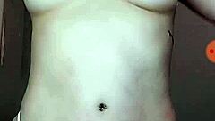 Gostosa Shows Off on Webcam!