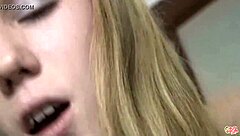 la estudiante, estás segura de faltar a clase por follar toda la tarde con ese facial final?