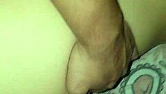 파티에서 불륜 아내 개새끼 자세로 세게 박아줘